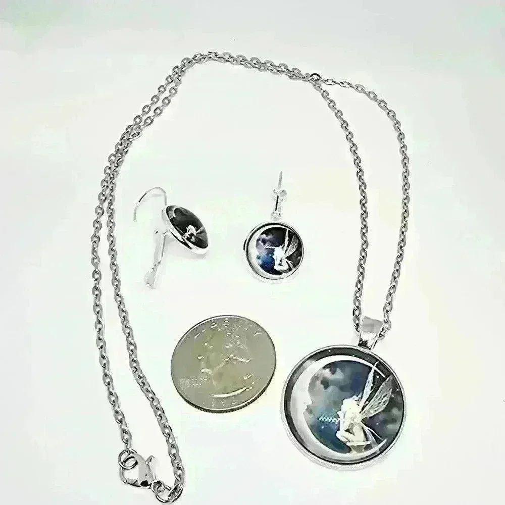 NWOT Beautiful Time Gem Angel Necklace Drop Earrings